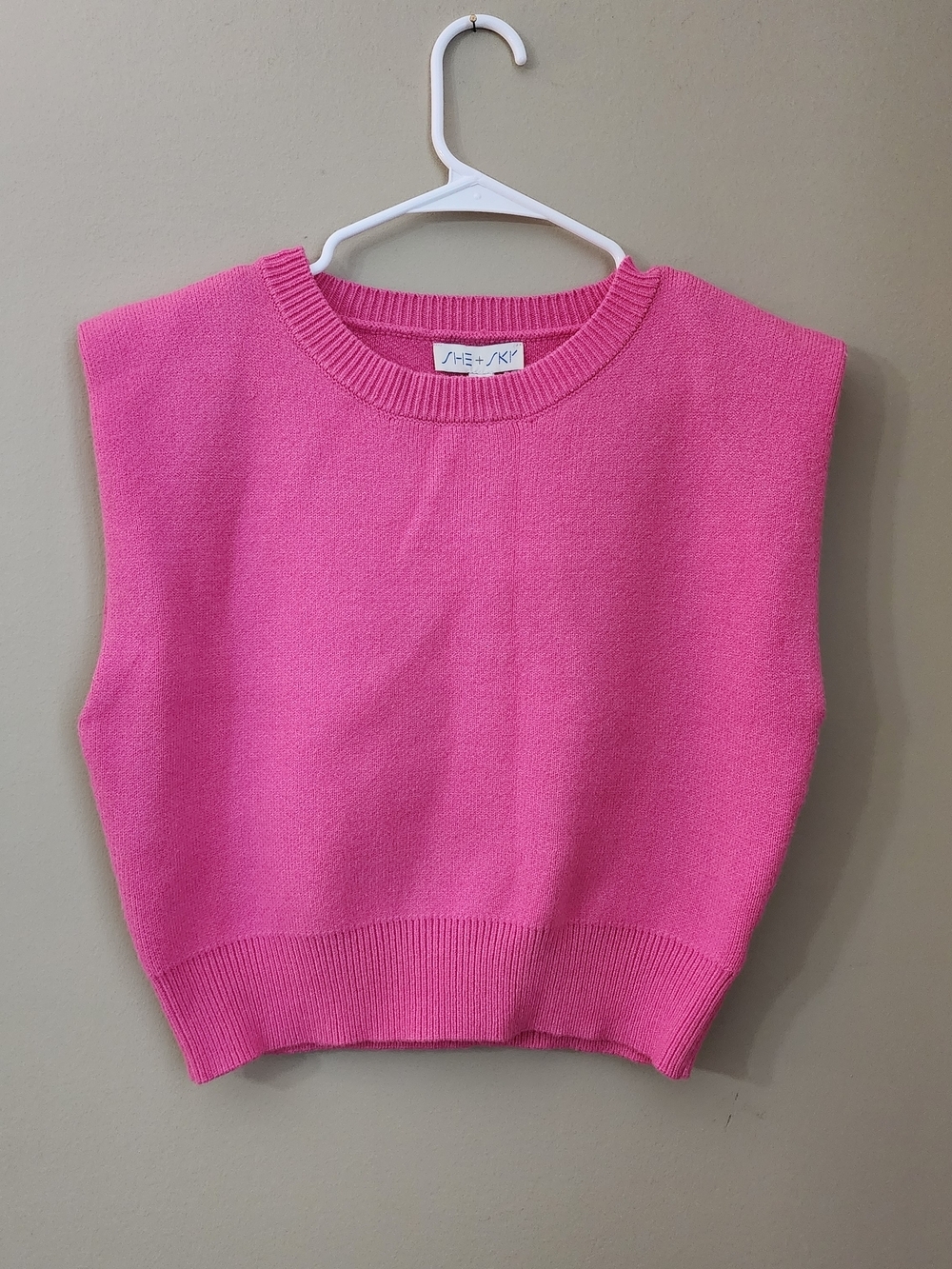 She + Sky Hot Pink Sleeveless Crewneck Knit Top